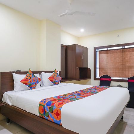 Fabhotel Gvr Grand Vijayawāda Buitenkant foto