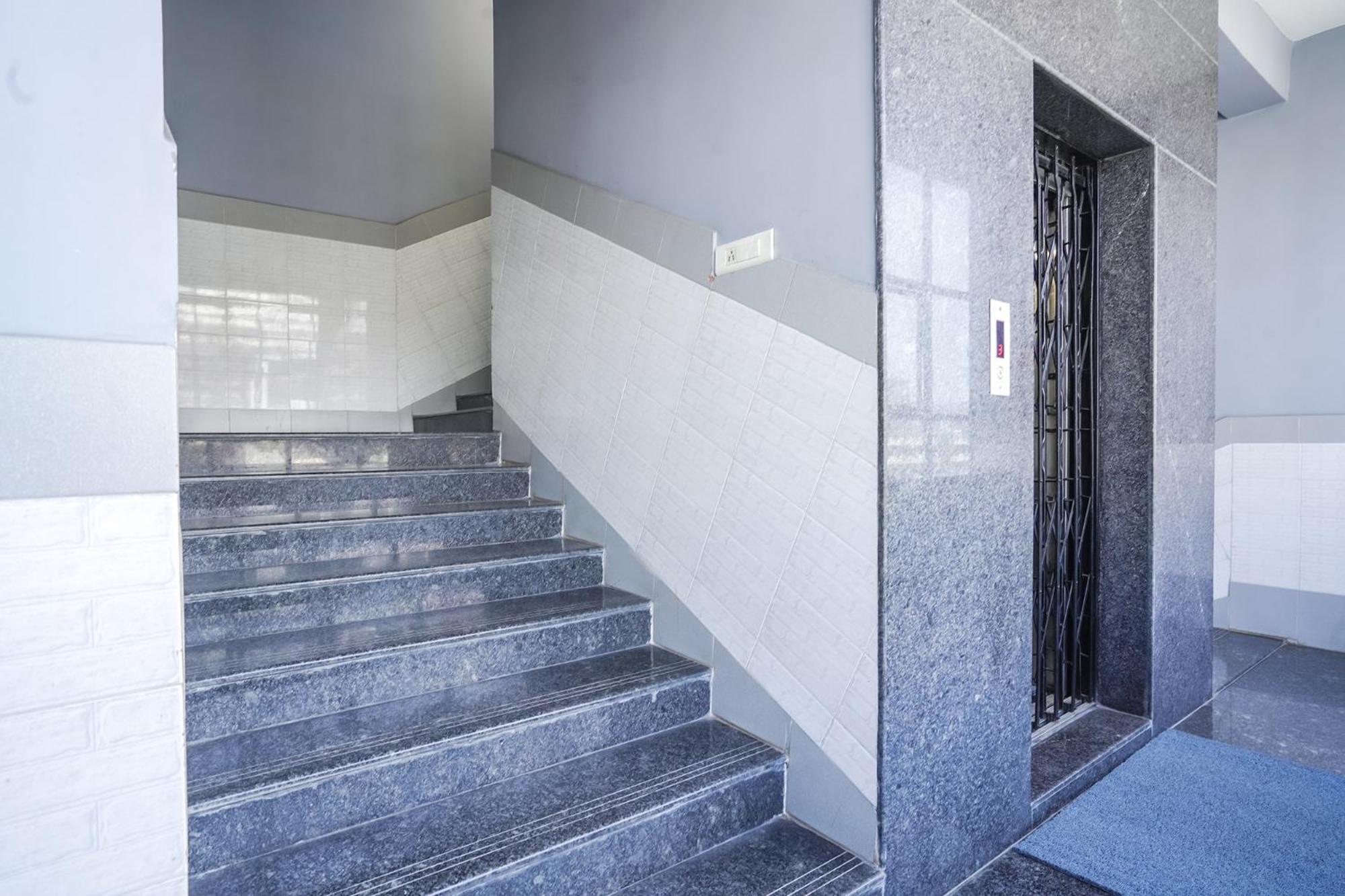 Fabhotel Gvr Grand Vijayawāda Buitenkant foto